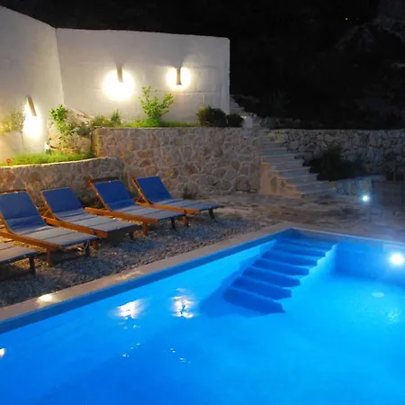 Elegant In With Private Pool And Sea View Willa