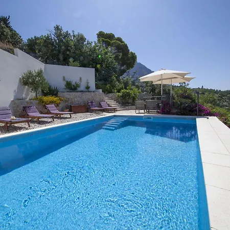 Elegant In With Private Pool And Sea View