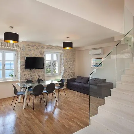 Elegant In With Private Pool And Sea View