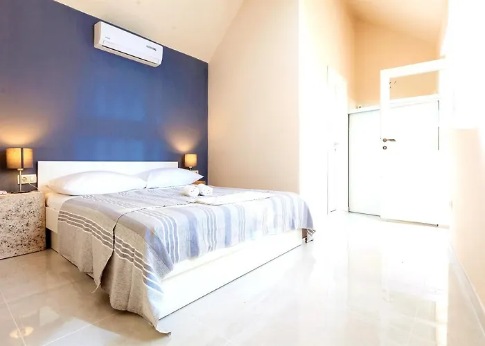 Villa Elegant In With Private Pool And Sea View Podgora (Split-Dalmatia)