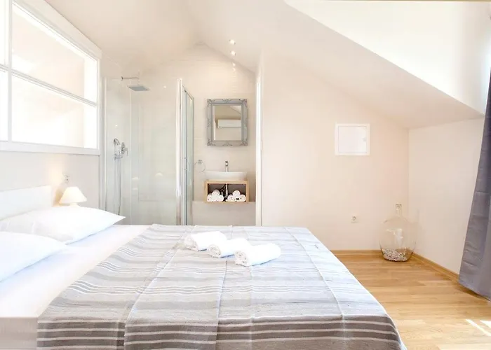 Elegant In With Private Pool And Sea View * Podgora (Split-Dalmatia)