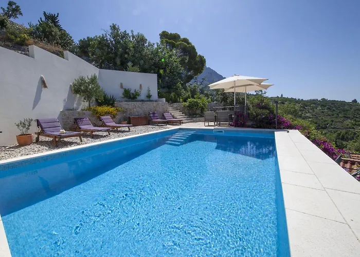 Villa Elegant In With Private Pool And Sea View *